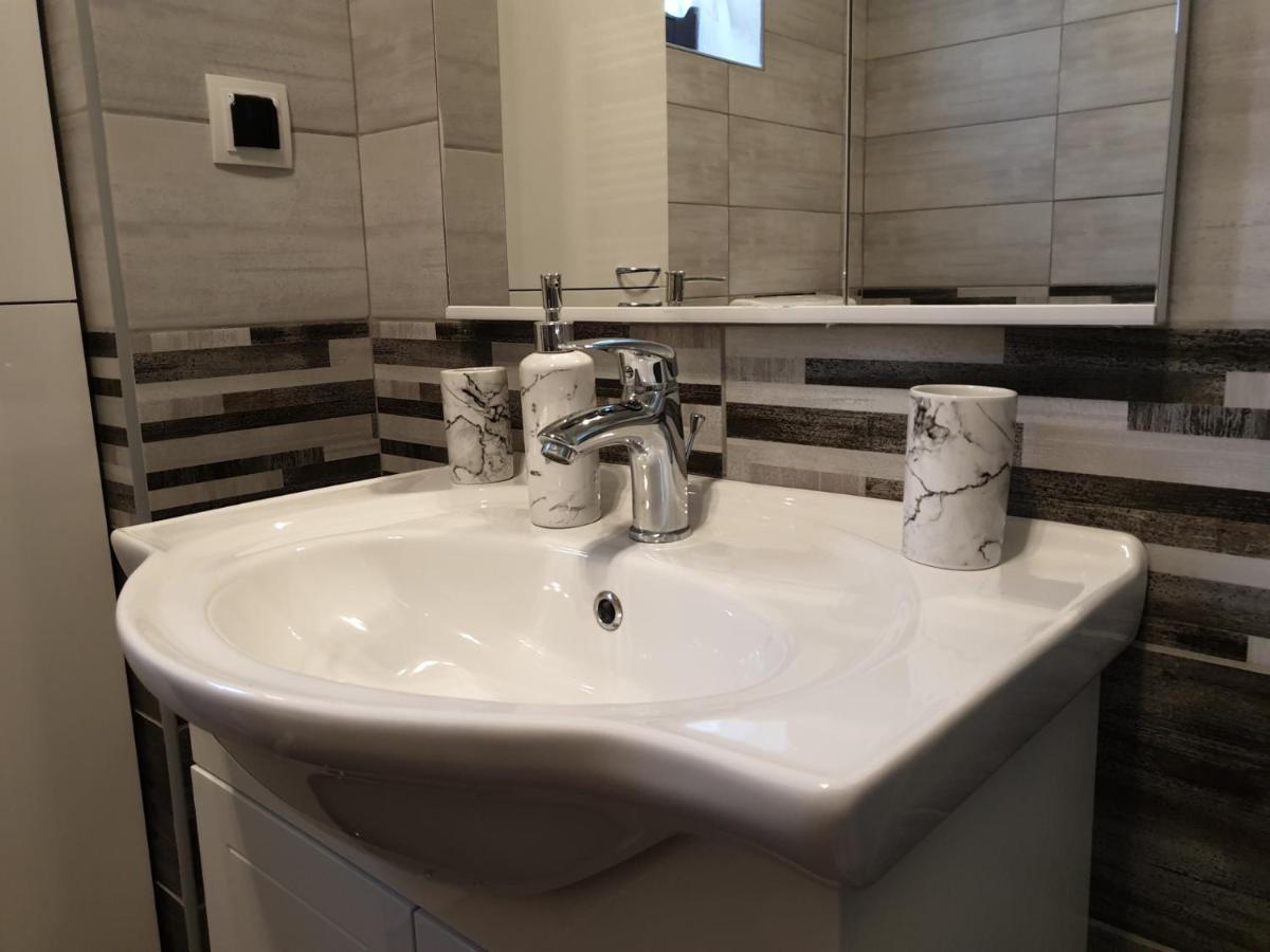 Apartment Liso Seliste Dreznicko Ngoại thất bức ảnh