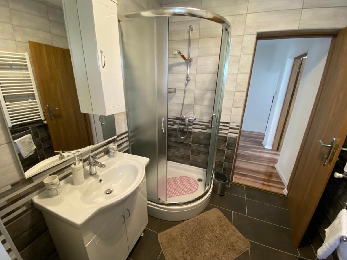 Apartment Liso Seliste Dreznicko Ngoại thất bức ảnh