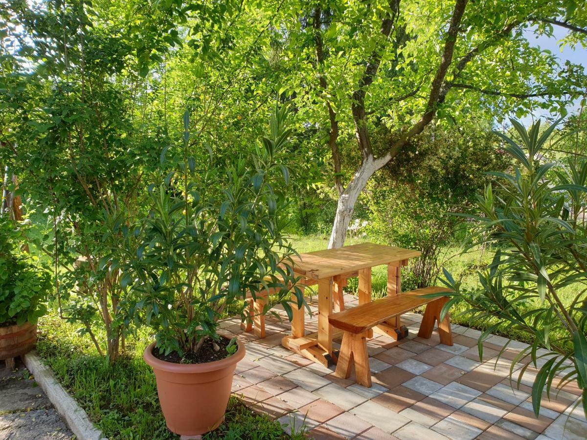 Apartment Liso Seliste Dreznicko Ngoại thất bức ảnh